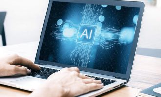 Promptujesz w pracy? Sprawdź, czy nie naruszasz RODO