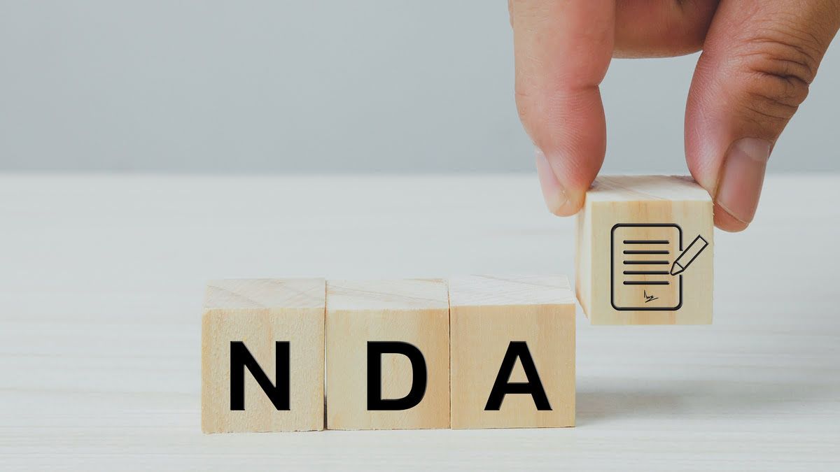 Czym różni się umowa o poufności (NDA) od RODO?
